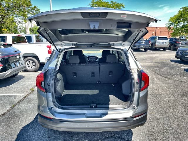 Used 2024 GMC Terrain SLE AWD/4WD image 21