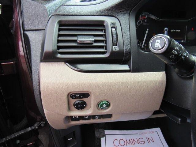 Used 2016 Honda Pilot Touring image 18