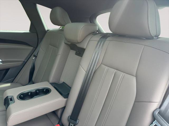 Certified 2025 Audi Q5 Premium w/ Convenience Package AWD/4WD image 13