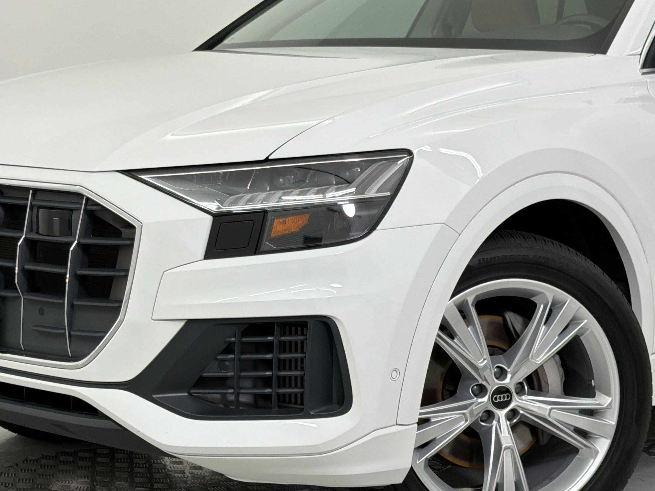 Used 2023 Audi Q8 Premium w/ Convenience Package AWD/4WD image 11