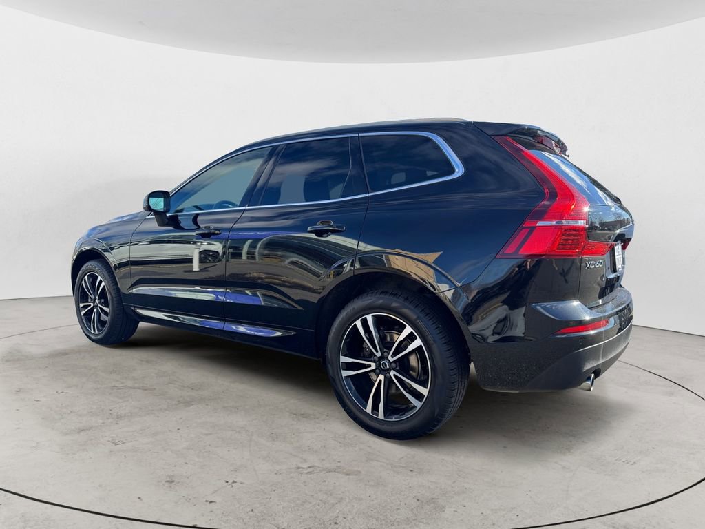 Used 2021 Volvo XC60 T5 Momentum image 3