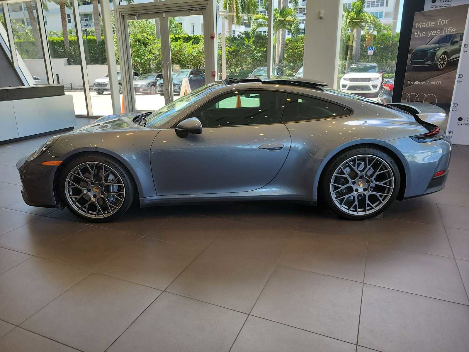 Used 2025 Porsche 911 Carrera RWD video 3