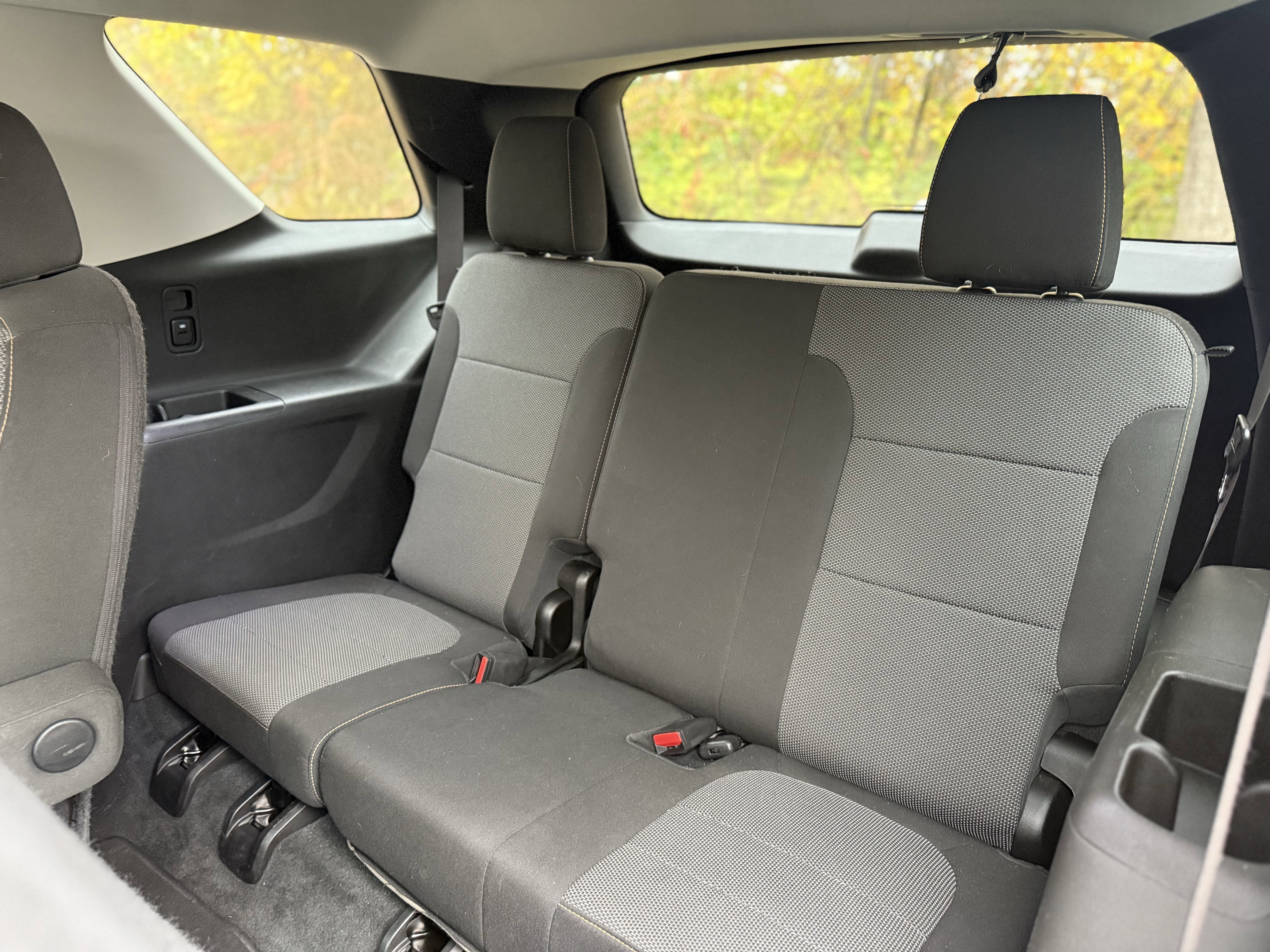 Used 2019 Chevrolet Traverse LT image 32