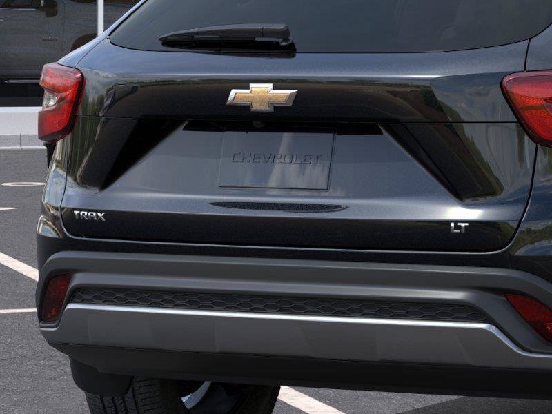 Used 2026 Chevrolet Trax LT w/ LT Convenience Package FWD image 14