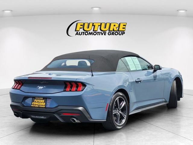 Used 2025 Ford Mustang Convertible RWD image 9