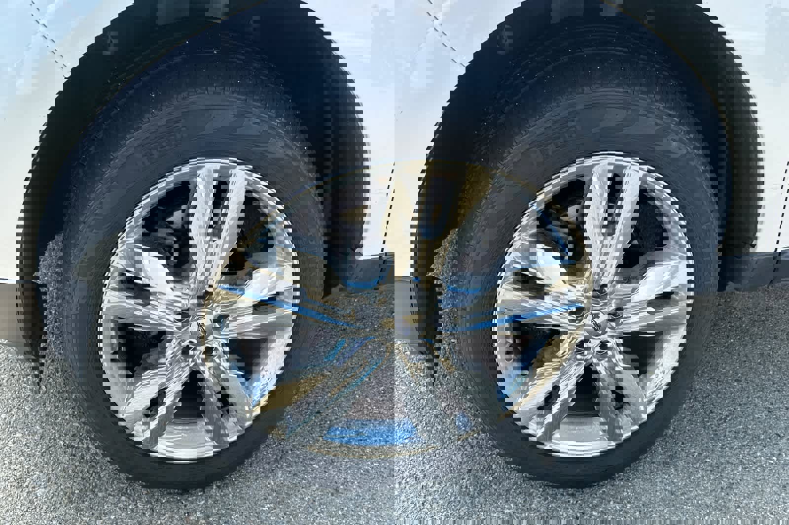 Used 2013 Ford Edge Limited FWD image 10