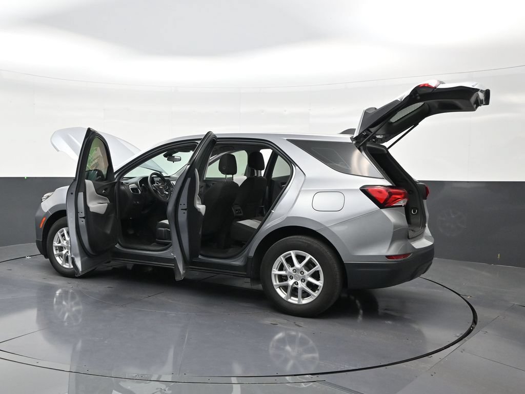 Used 2024 Chevrolet Equinox LS FWD image 31
