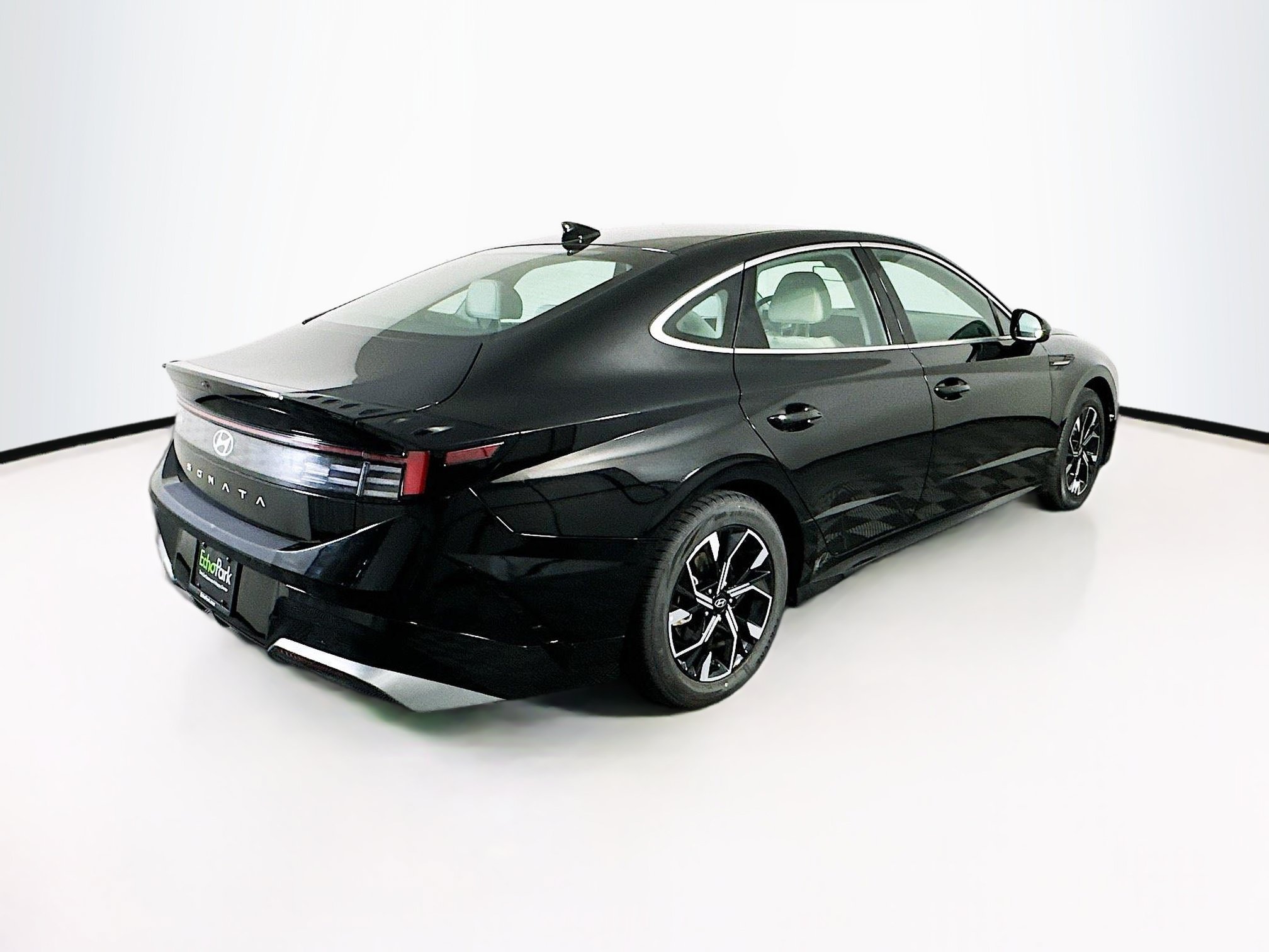 Used 2025 Hyundai Sonata SEL FWD image 9
