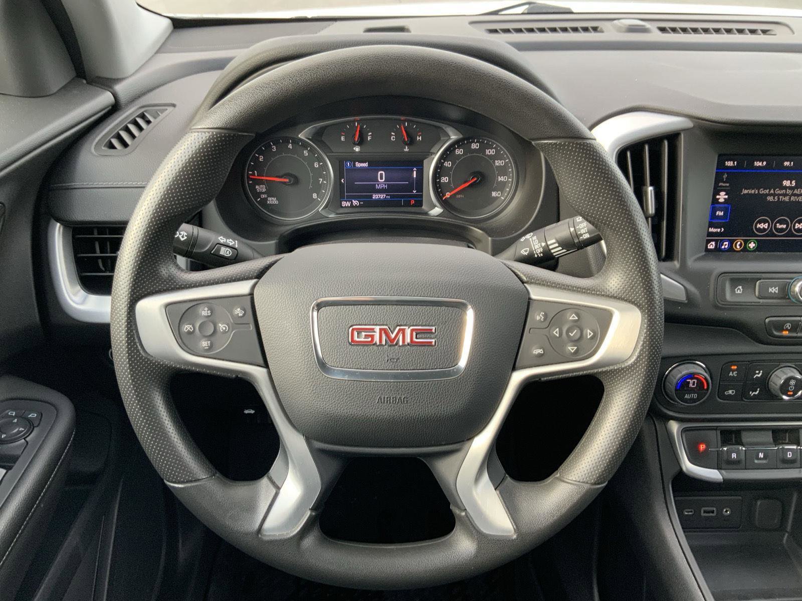 Used 2022 GMC Terrain SLE w/ Elevation Edition image 26