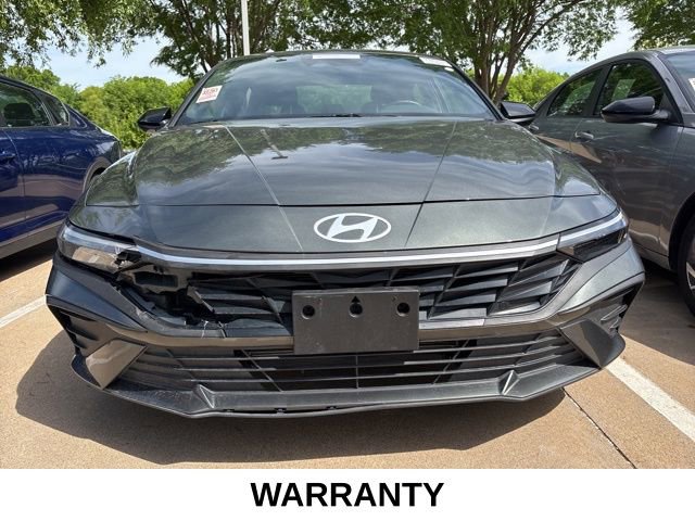 Used 2025 Hyundai Elantra Sport FWD image 2