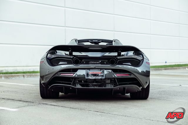 Used 2020 McLaren 720S Performance RWD image 18