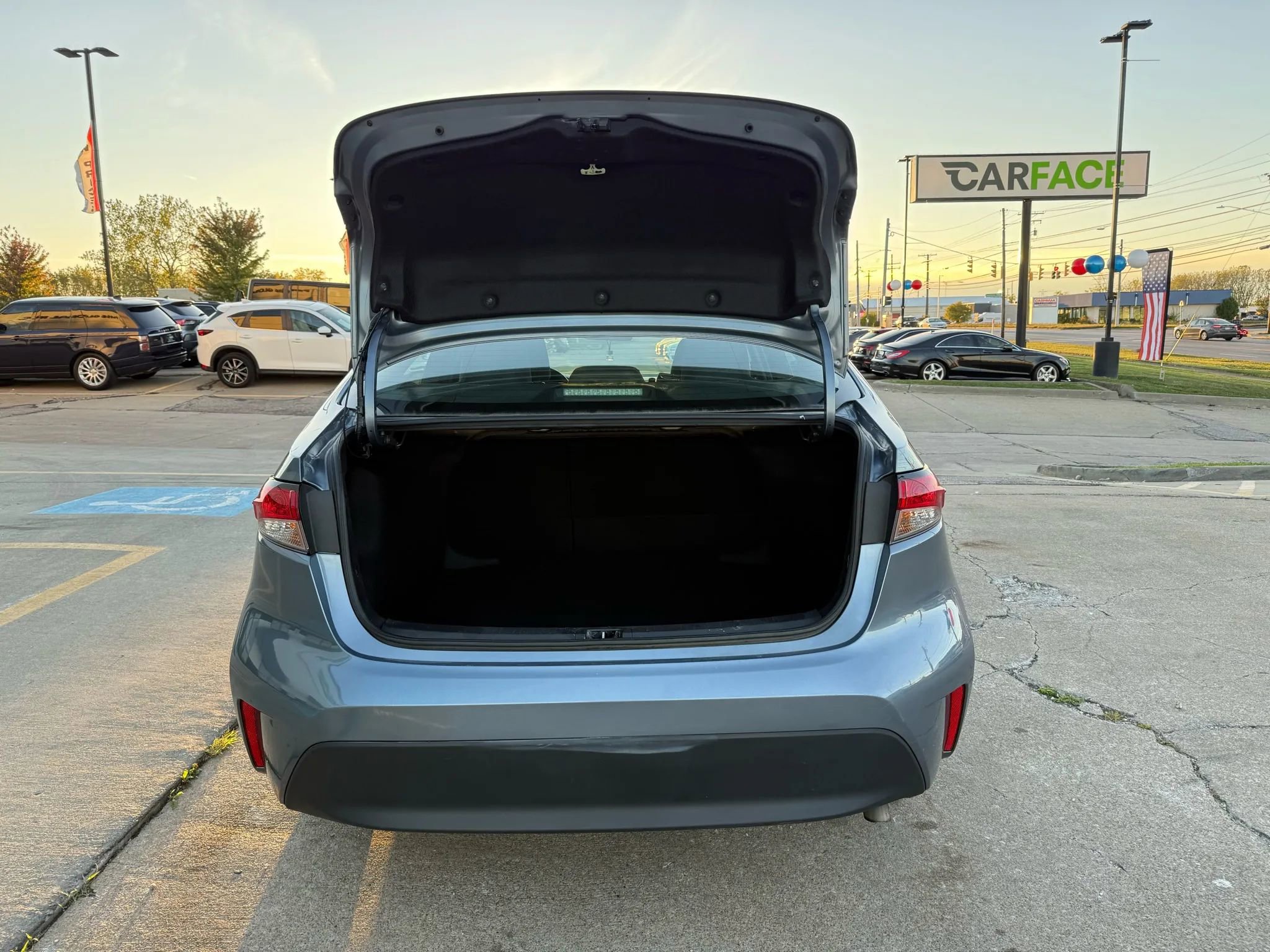 Used 2023 Toyota Corolla LE image 12