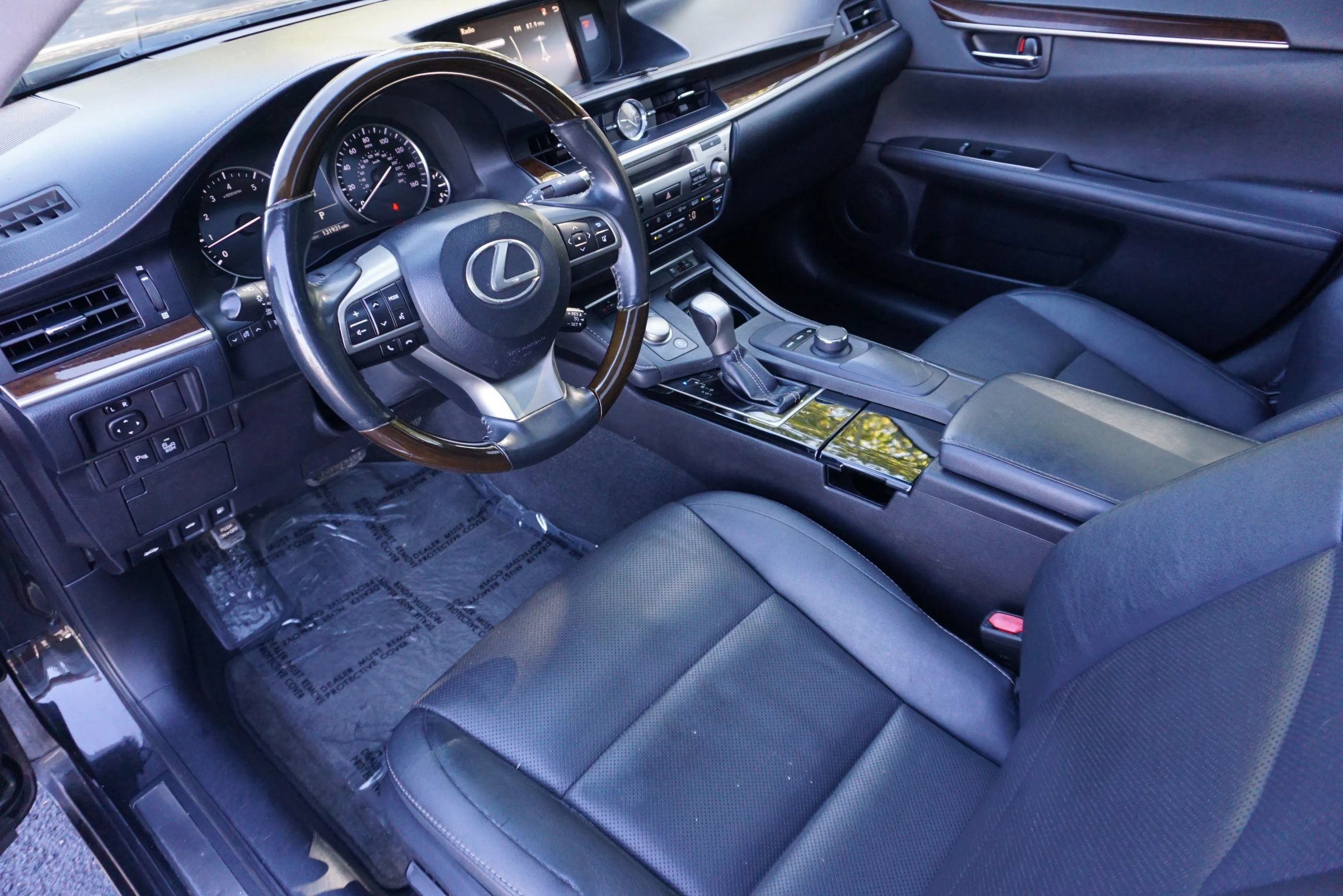 Used 2016 Lexus ES 350 w/ Premium Package w/Wood Trim FWD image 24