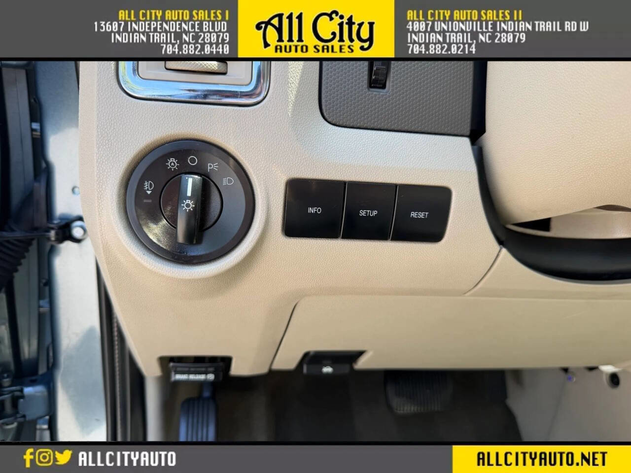 Used 2010 Ford Escape Limited AWD/4WD image 25
