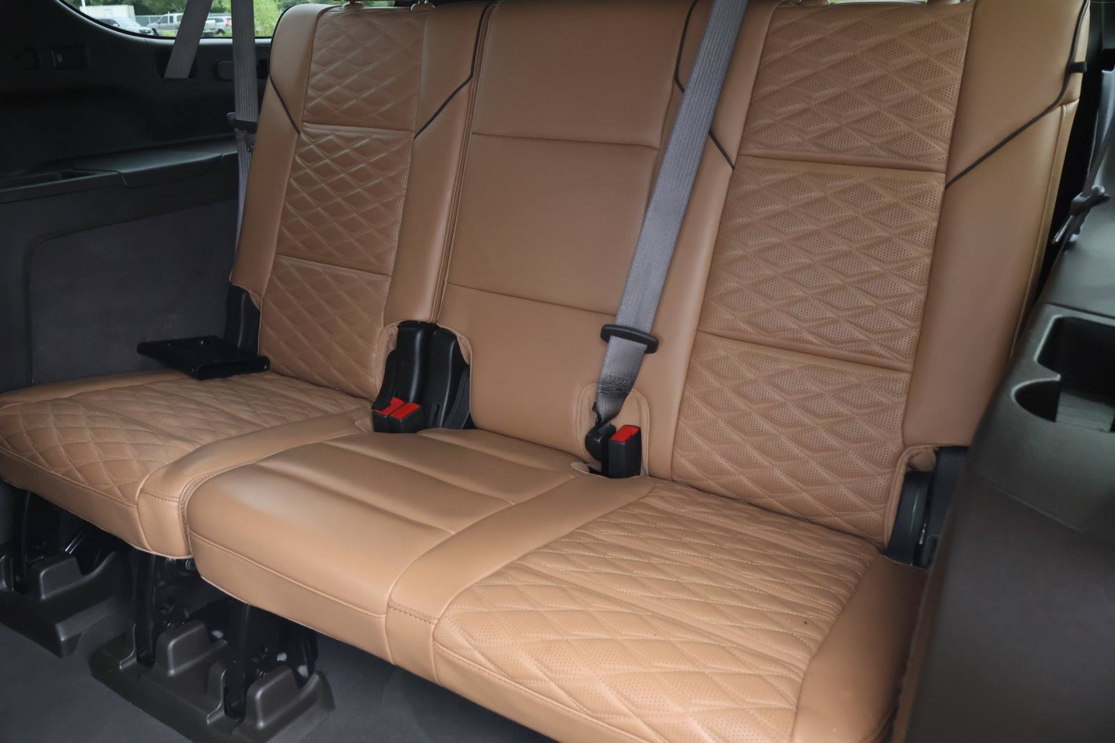 Certified 2024 Cadillac Escalade ESV Premium Luxury RWD image 27