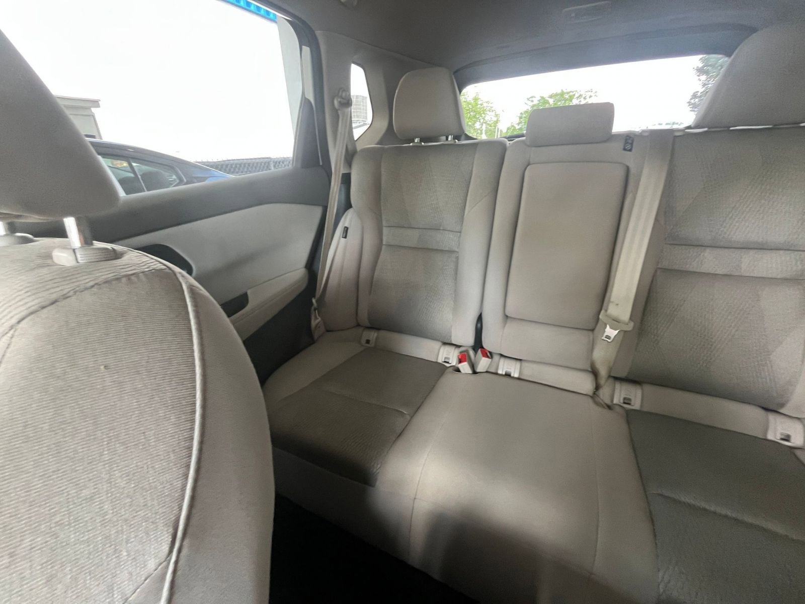Used 2025 Nissan Rogue SV FWD image 40