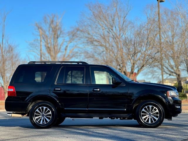 Used 2017 Ford Expedition XLT RWD image 4