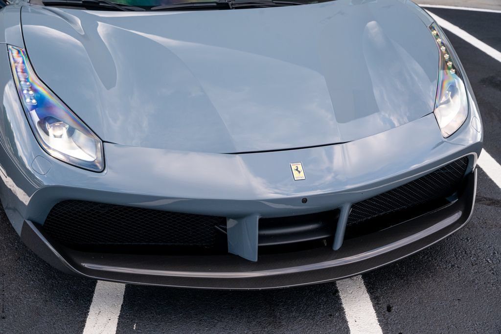 Used 2016 Ferrari 488 GTB RWD image 5