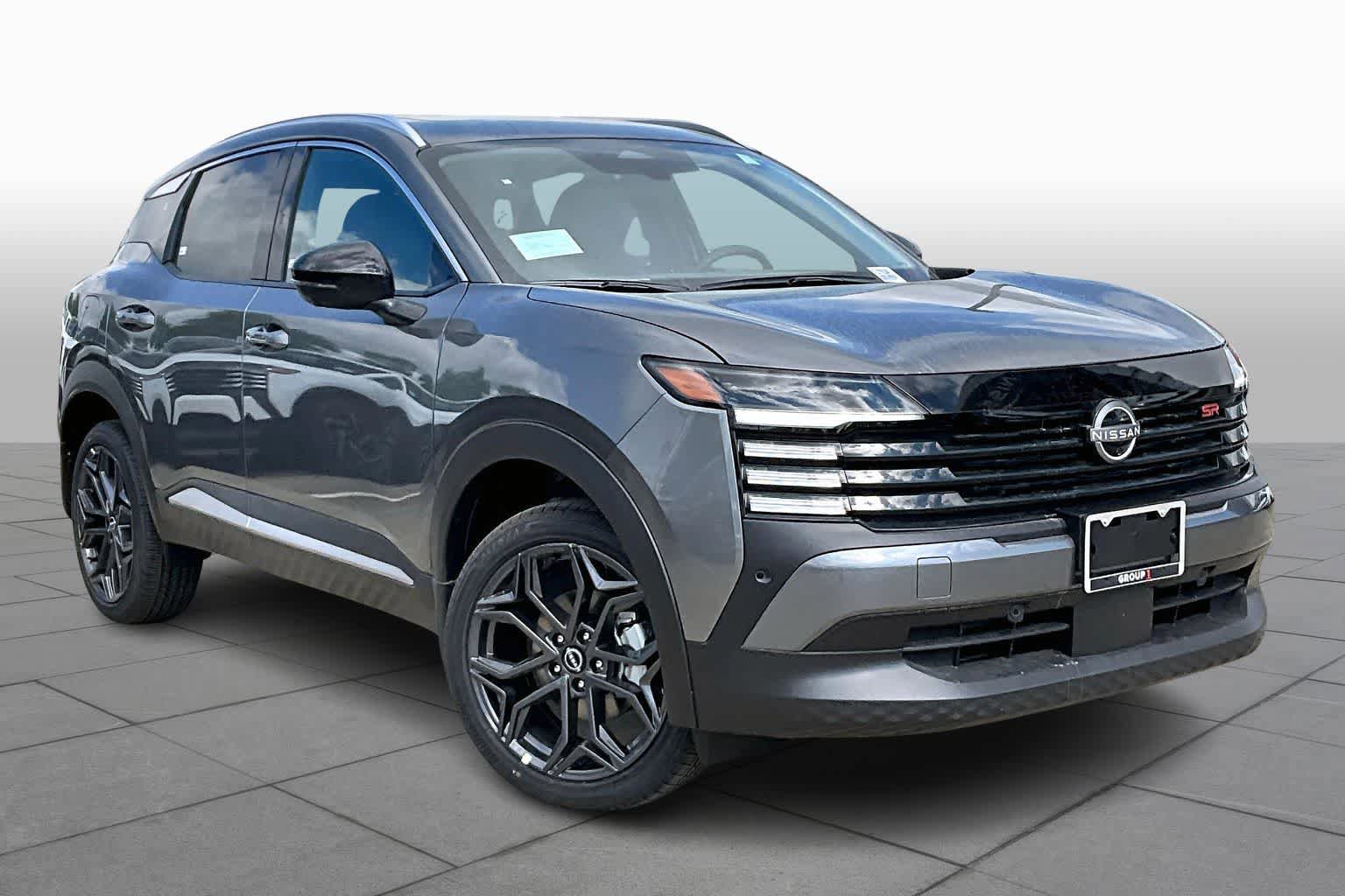New 2026 Nissan Kicks SR FWD image 2