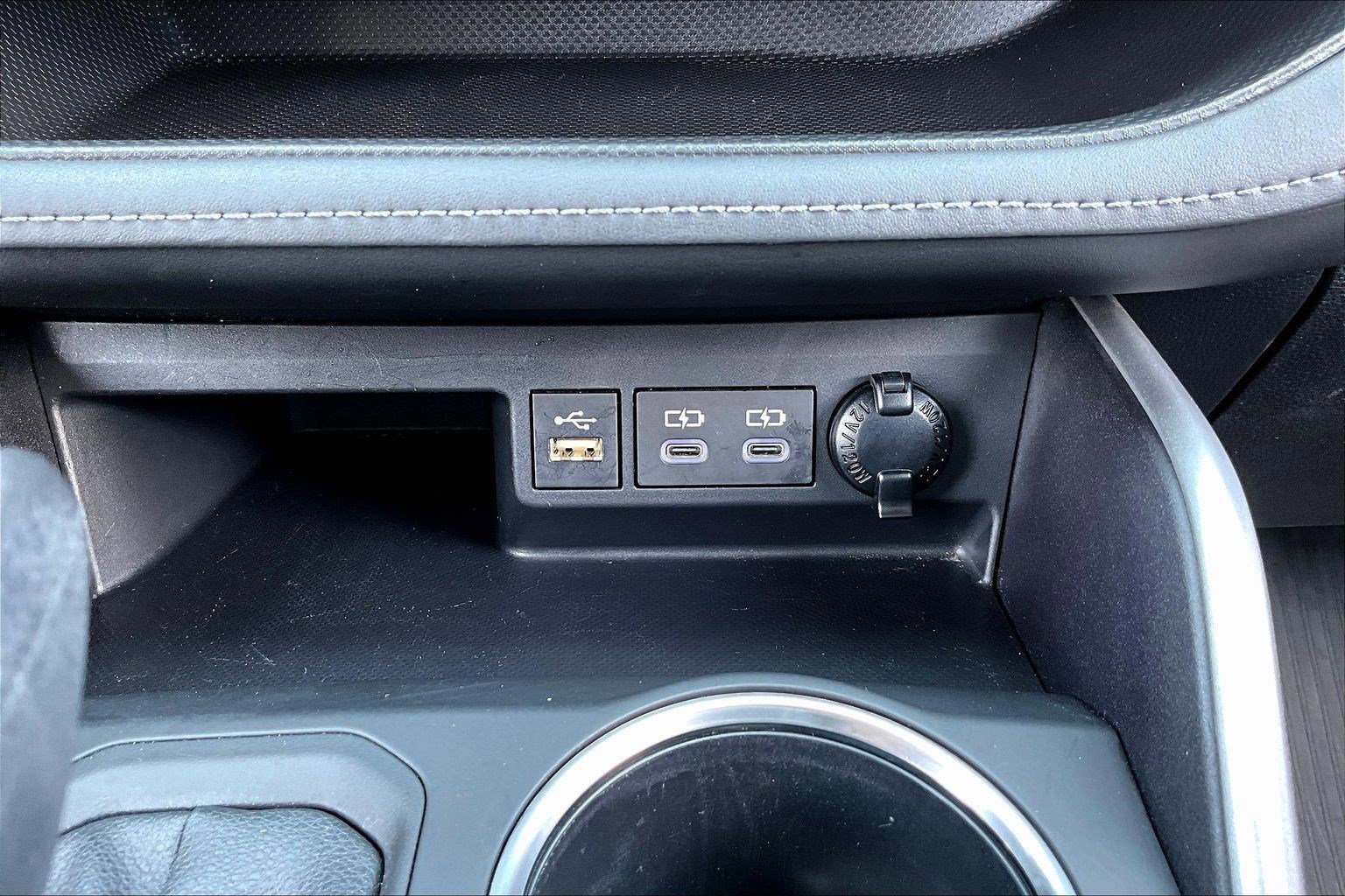 Used 2023 Toyota Highlander LE image 16