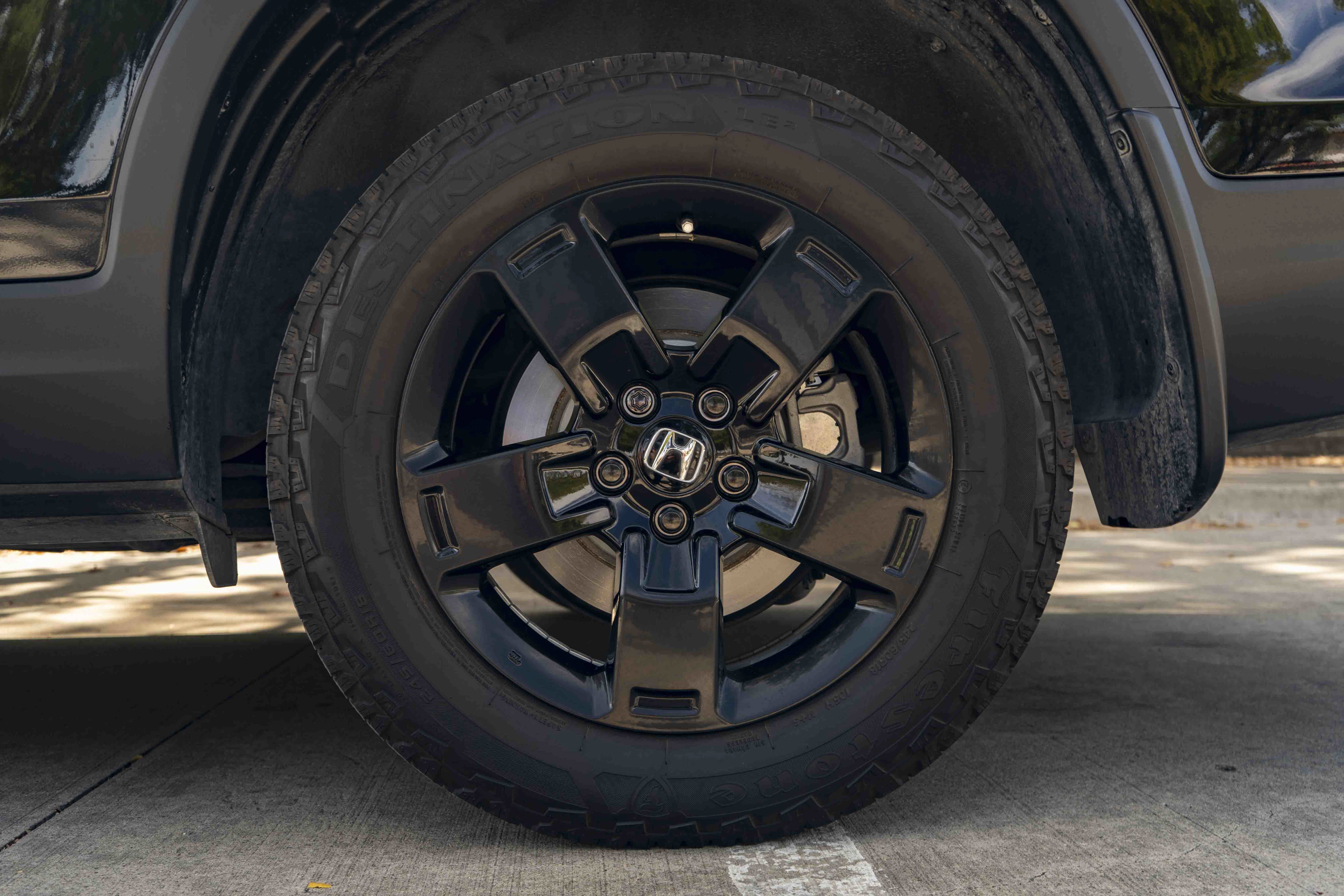 Used 2025 Honda Ridgeline Black Edition image 15