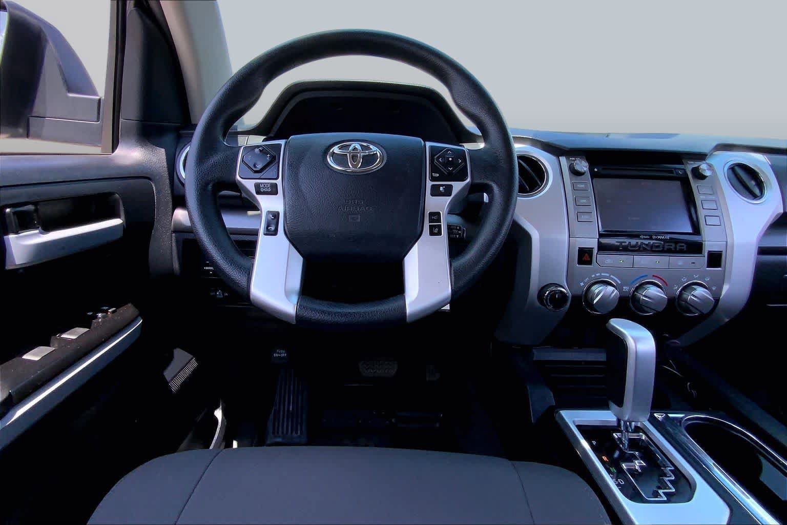 Used 2019 Toyota Tundra SR5 w/ SR5 Upgrade Package AWD/4WD image 6