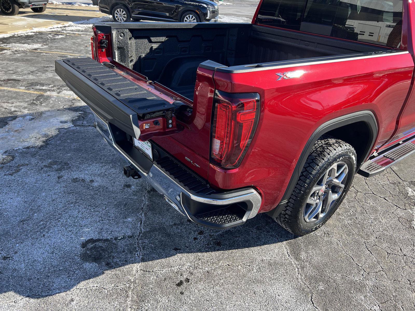 New 2026 GMC Sierra 1500 SLT w/ SLT Premium Plus Package image 47