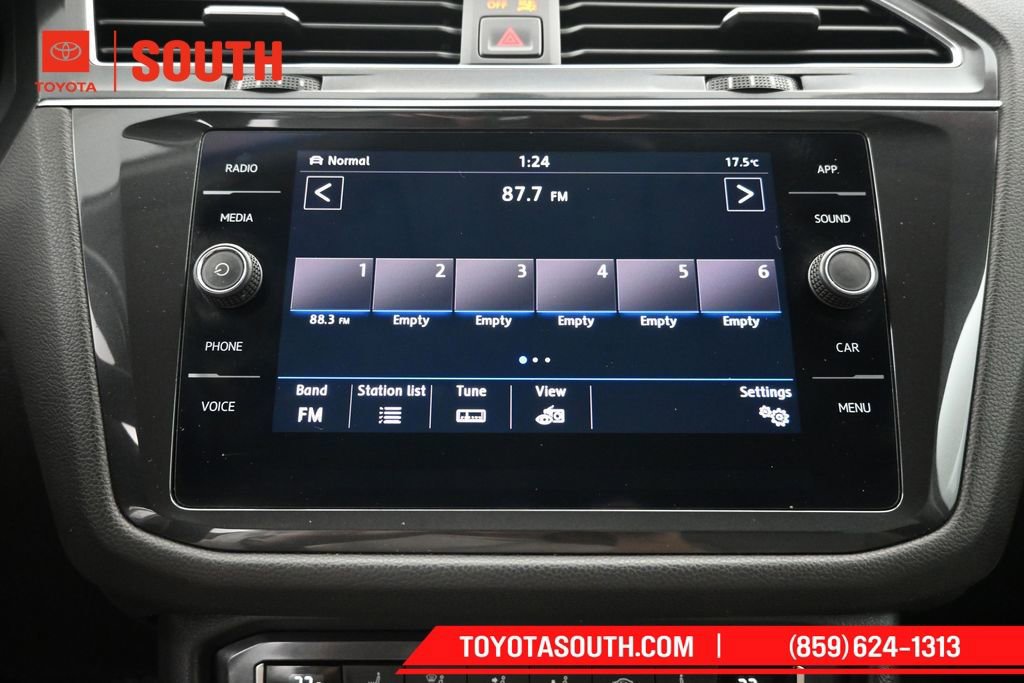 Used 2019 Volkswagen Tiguan SE AWD/4WD image 13