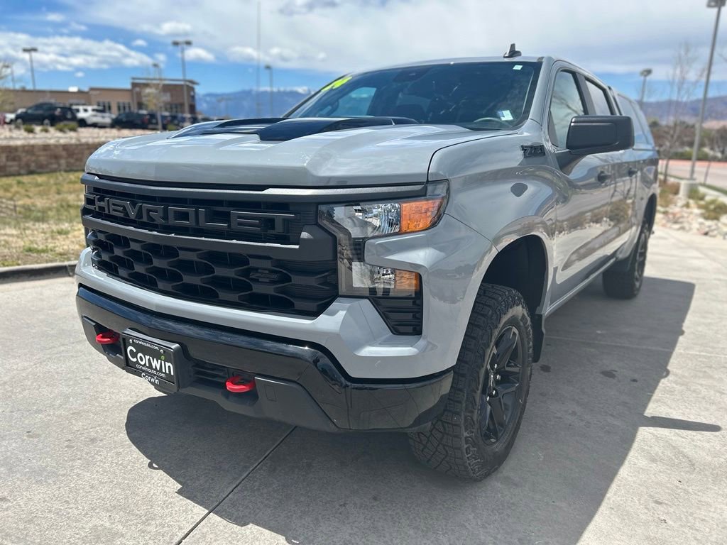 Used 2024 Chevrolet Silverado 1500 Custom Trail Boss w/ LPO, Dark Essentials Package AWD/4WD image 3