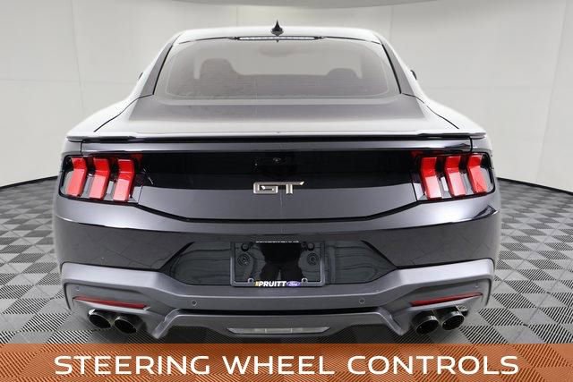 Used 2025 Ford Mustang GT Premium image 8
