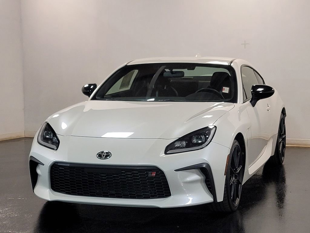 Used 2023 Toyota GR86 Premium image 4