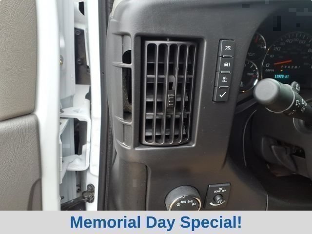 Used 2024 GMC Savana 2500 w/ Driver Convenience Package RWD image 17