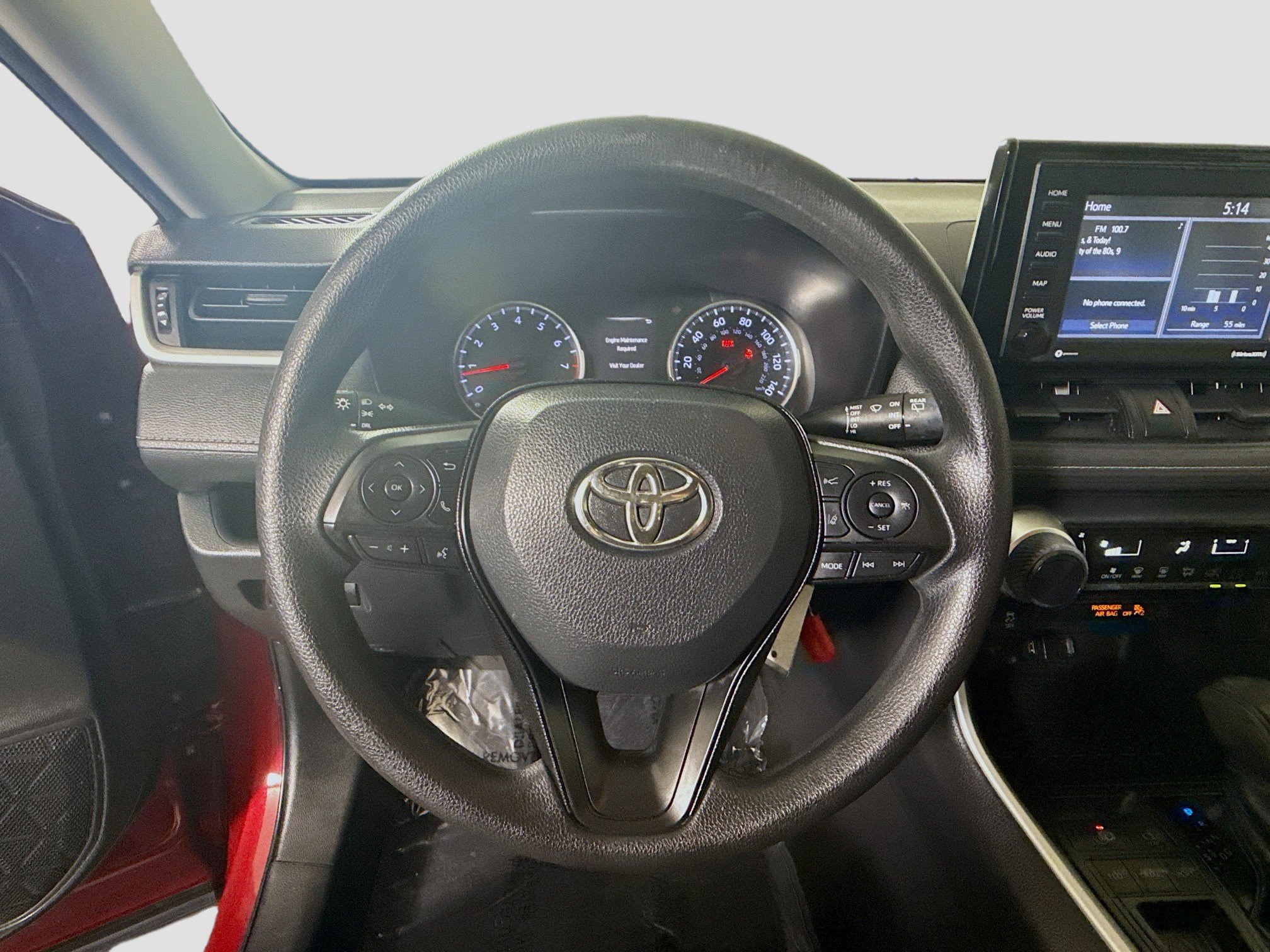 Used 2020 Toyota RAV4 LE image 13