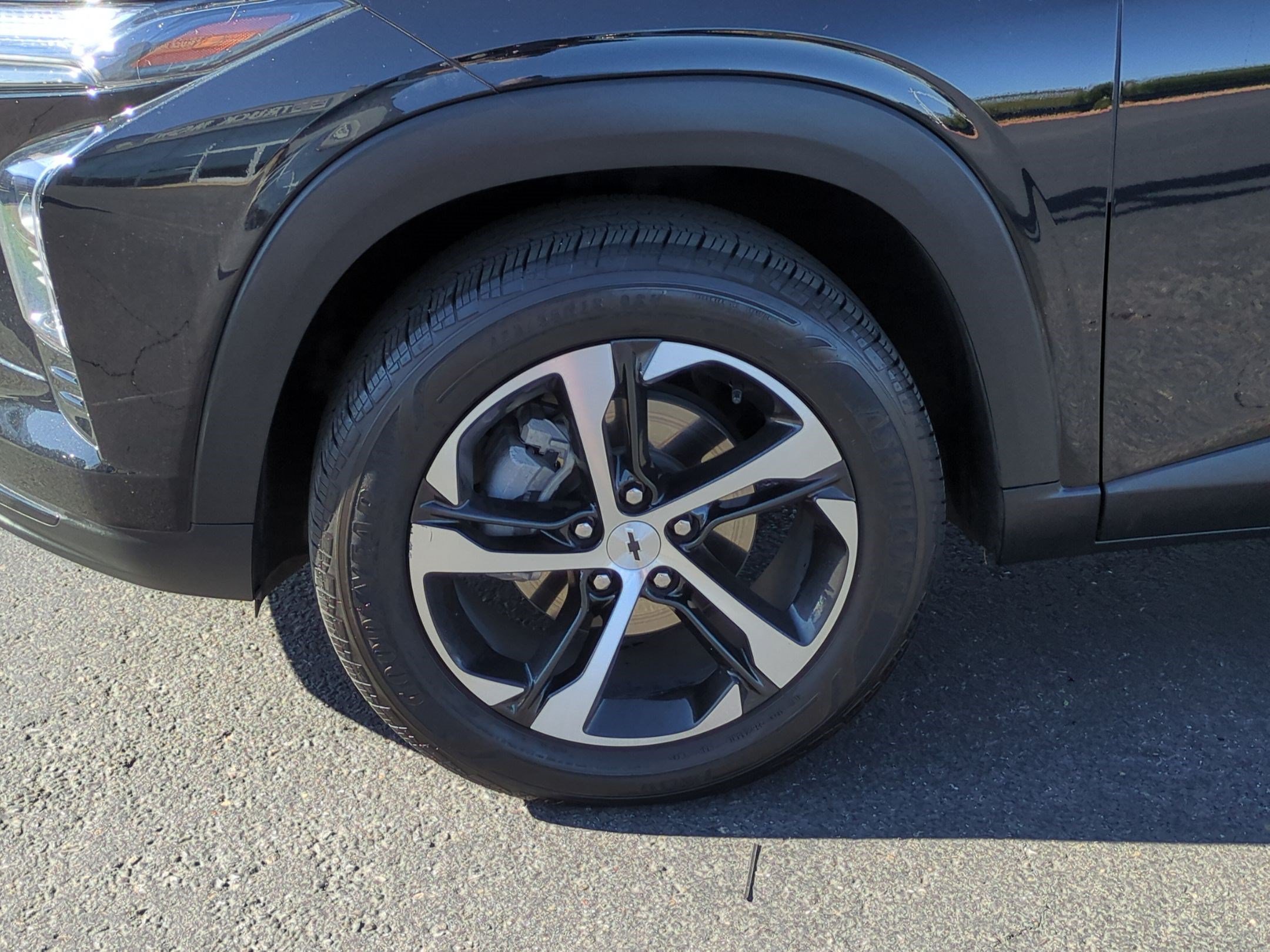Used 2024 Chevrolet Trax RS w/ Driver Confidence Package FWD image 11