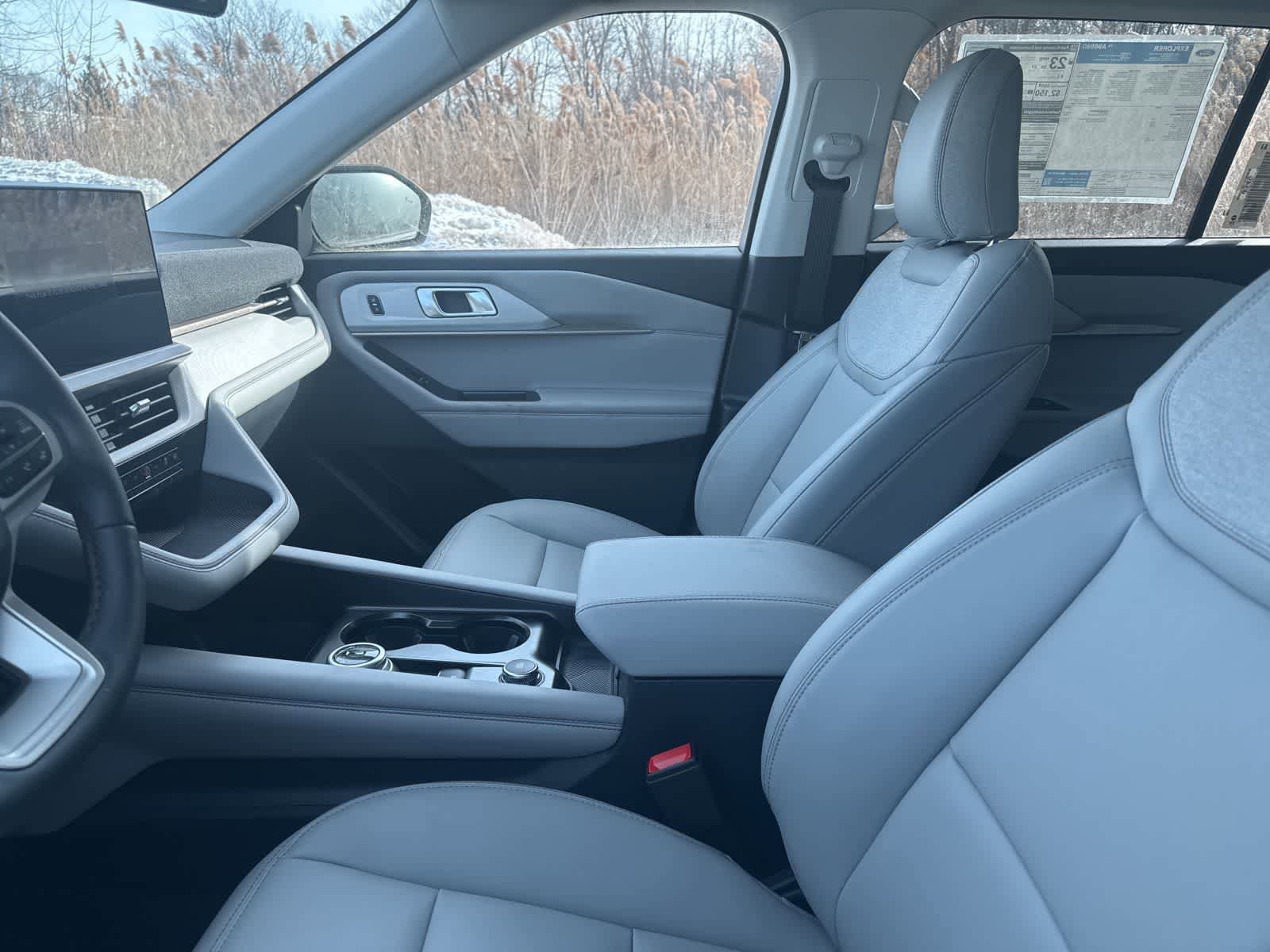 New 2026 Ford Explorer Active w/ Active Comfort Package AWD/4WD image 28
