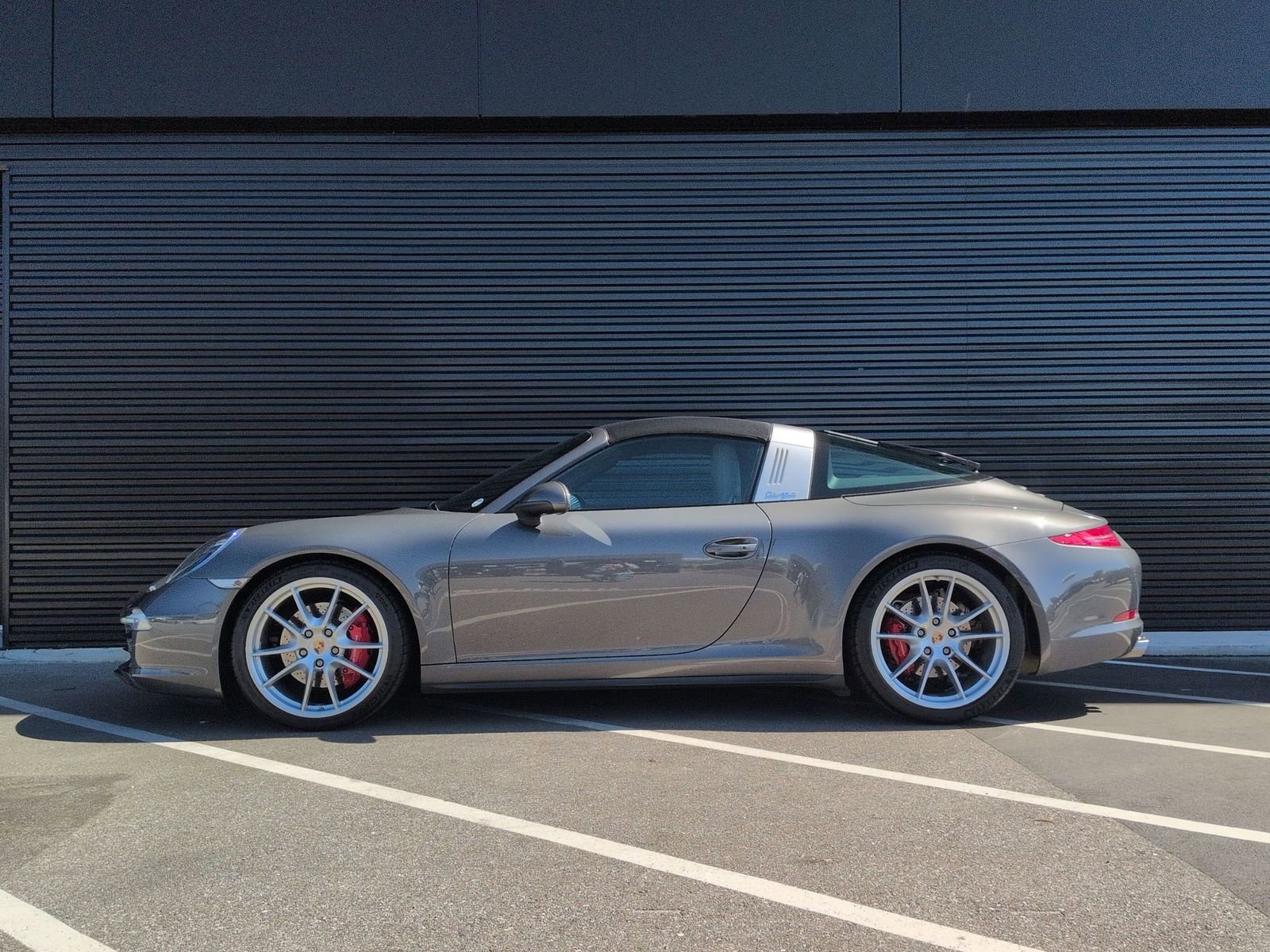 Certified 2015 Porsche 911 Targa 4S image 2