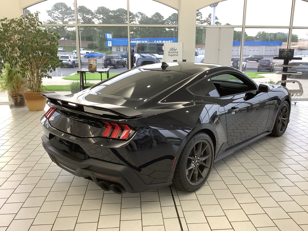 Used 2026 Ford Mustang Dark Horse RWD image 8