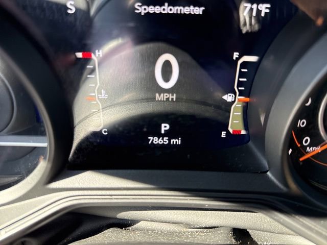 Used 2025 Jeep Gladiator Mojave w/ Convenience Group AWD/4WD image 36