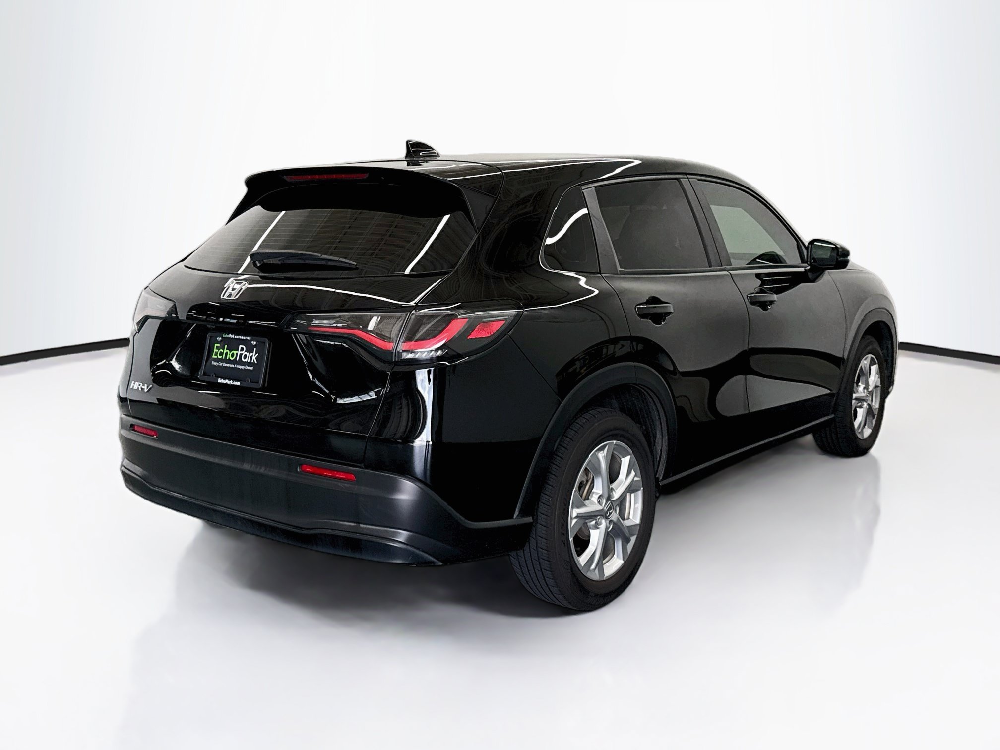 Used 2023 Honda HR-V LX image 9