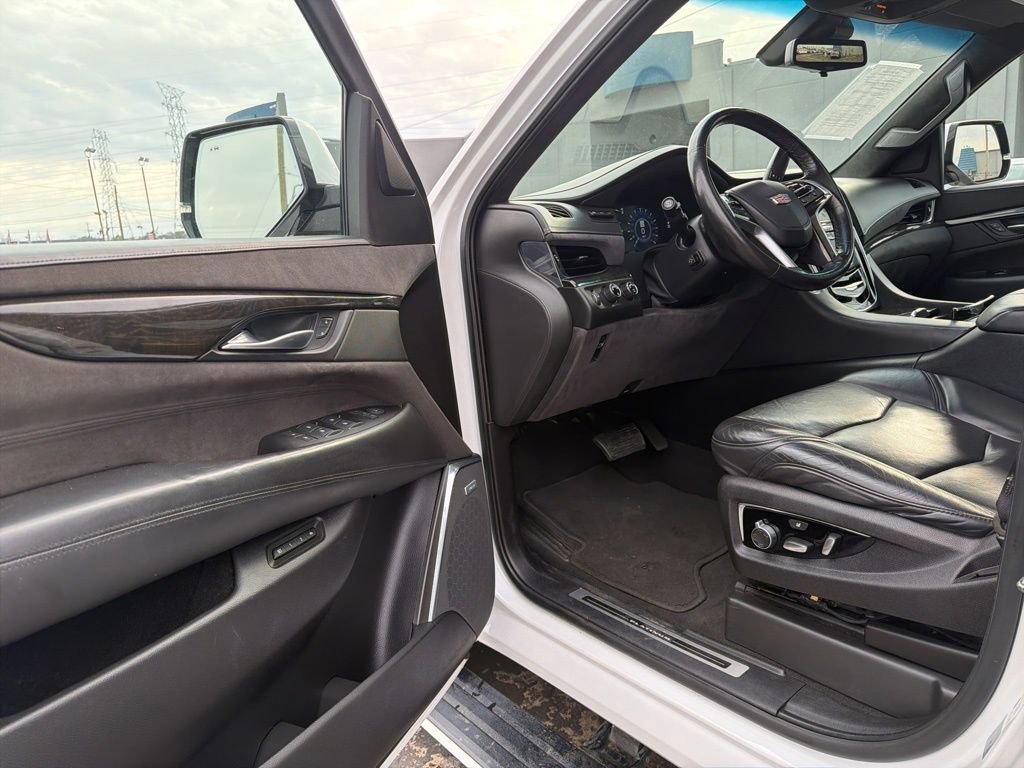 Used 2017 Cadillac Escalade ESV Platinum image 20