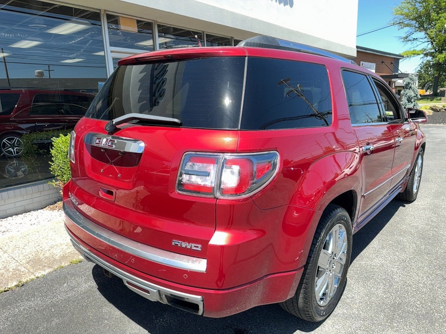 Used 2014 GMC Acadia Denali AWD/4WD image 3