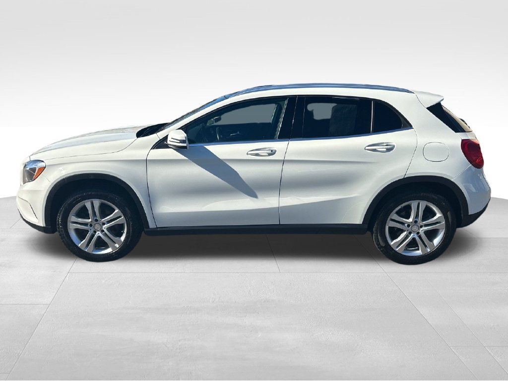 Used 2016 Mercedes-Benz GLA 250 4MATIC image 4