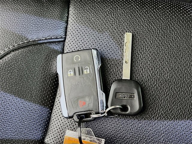 Used 2018 GMC Sierra 1500 SLT w/ SLT Premium Package image 29