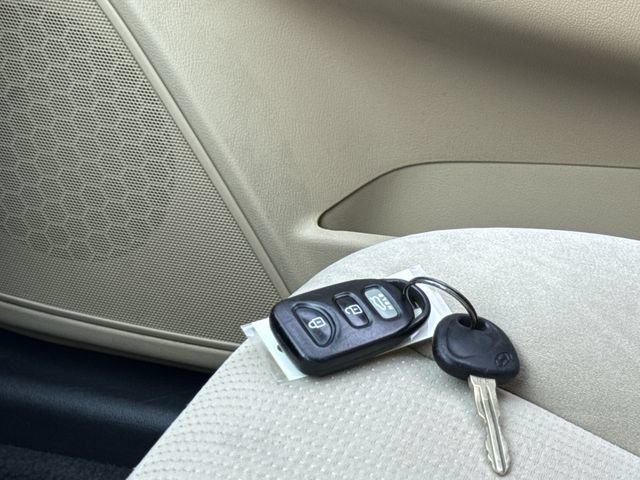 Used 2010 Hyundai Sonata GLS FWD image 27