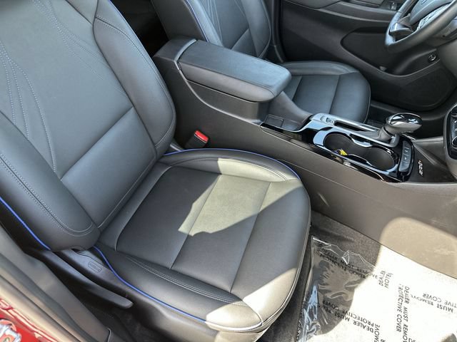 Used 2025 Buick Envista Sport Touring w/ Convenience I Package FWD image 27