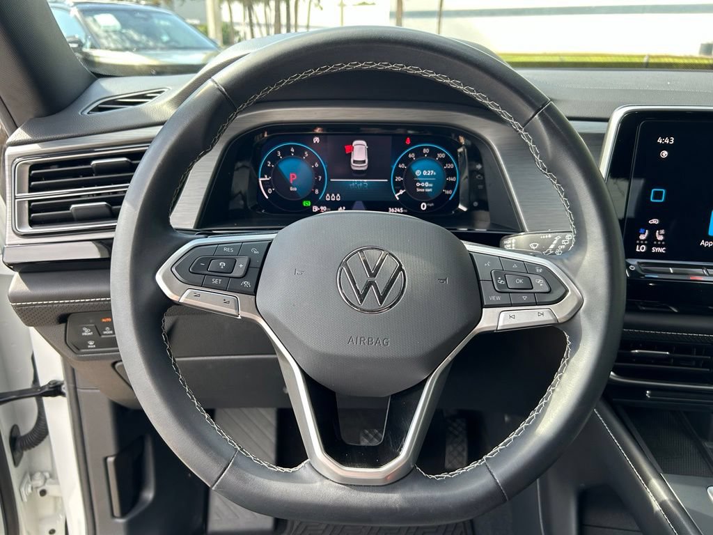 Used 2024 Volkswagen Atlas Cross Sport SE FWD image 19