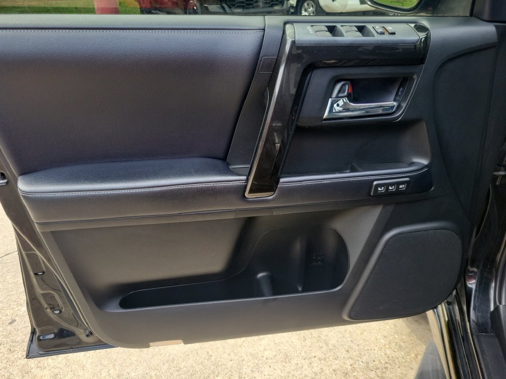 Used 2019 Toyota 4Runner Limited RWD image 13