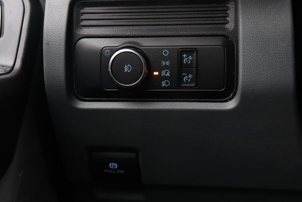 Used 2024 Ford F550 4x4 Crew Cab Super Duty image 33