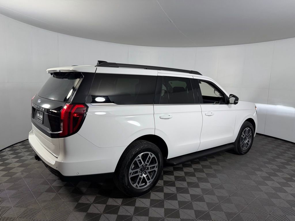 Used 2025 Ford Expedition Active image 8