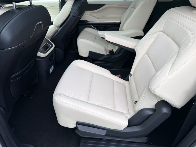 New 2027 Lincoln Navigator L Reserve AWD/4WD image 21